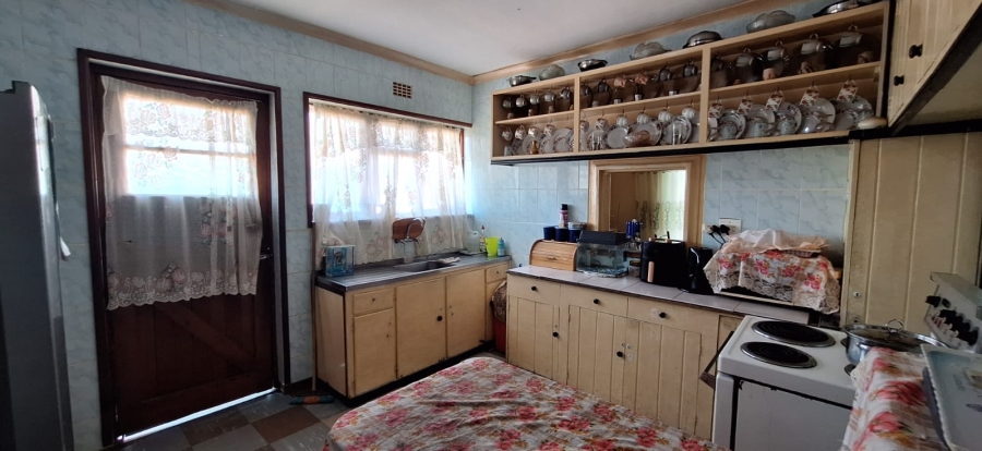 4 Bedroom Property for Sale in Grassy Park Western Cape